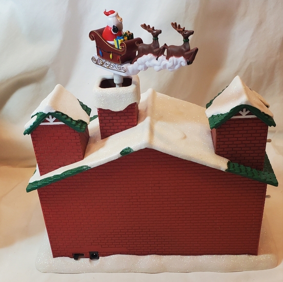 Countdown To Christmas Avon 2011 Advent Lighted Animated Musical House - Picture 6 of 13